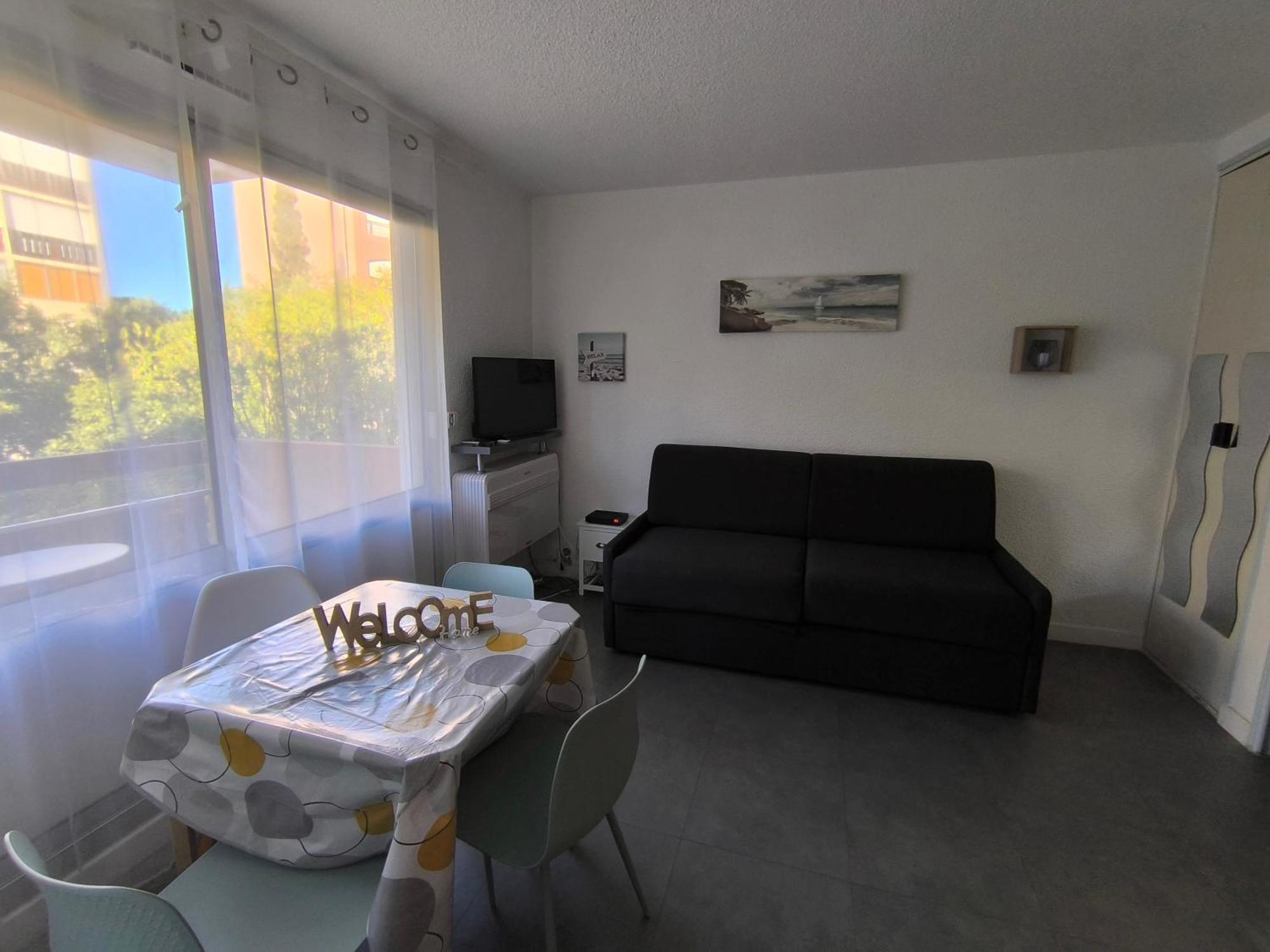 La Desirade Avec Parking- Port - Wifi Couchage En 160 Neuf Apartment Agde Exterior foto